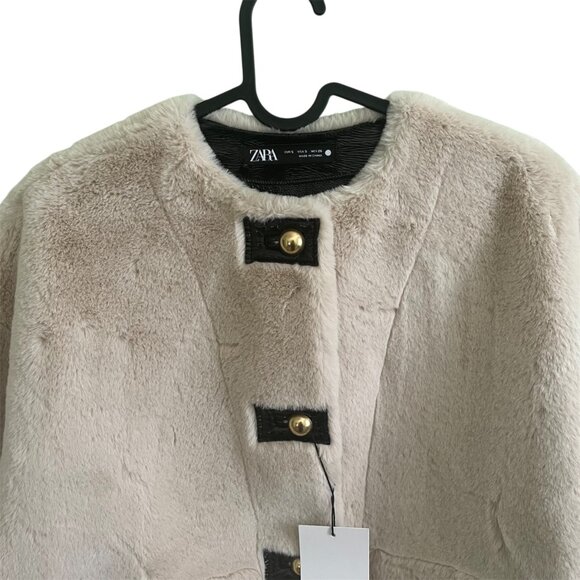 Zara Faux Fur Jacket ZW Collection – Ecru – Size Small – Metal Button Closure - Picture 4 of 8